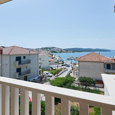 T&T Sea View Apartments Trogir Exterior foto