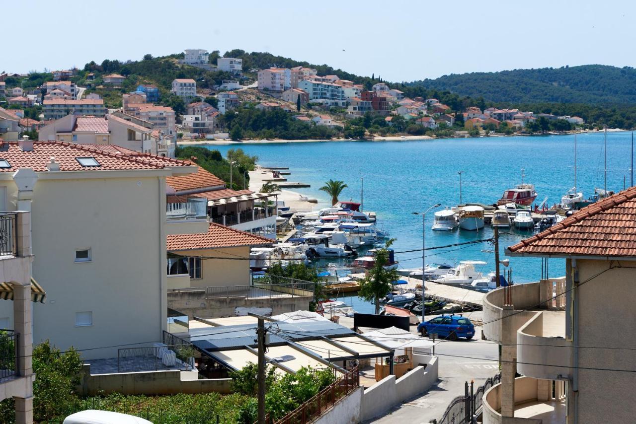 T&T Sea View Apartments Trogir Exterior foto