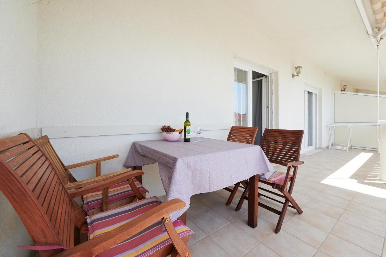 T&T Sea View Apartments Trogir Exterior foto