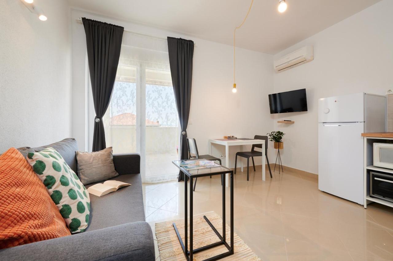 T&T Sea View Apartments Trogir Exterior foto