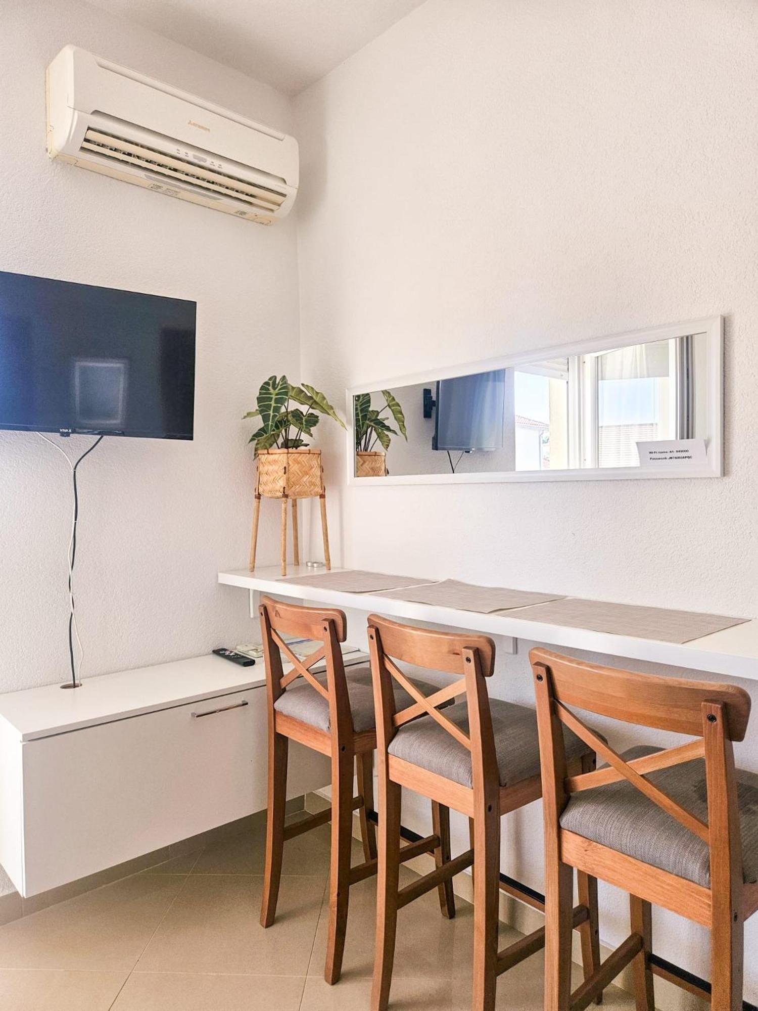 T&T Sea View Apartments Trogir Exterior foto
