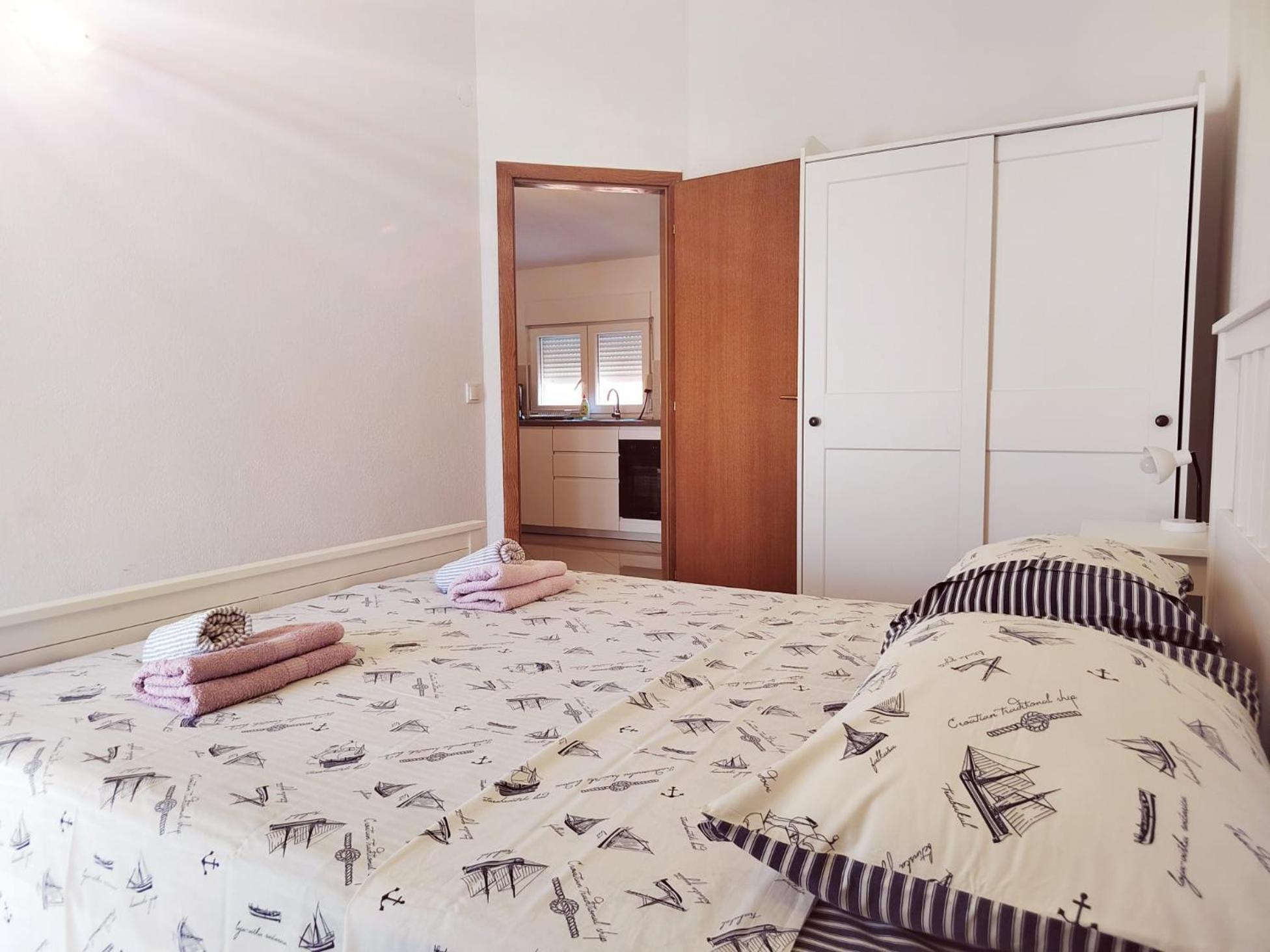 T&T Sea View Apartments Trogir Exterior foto