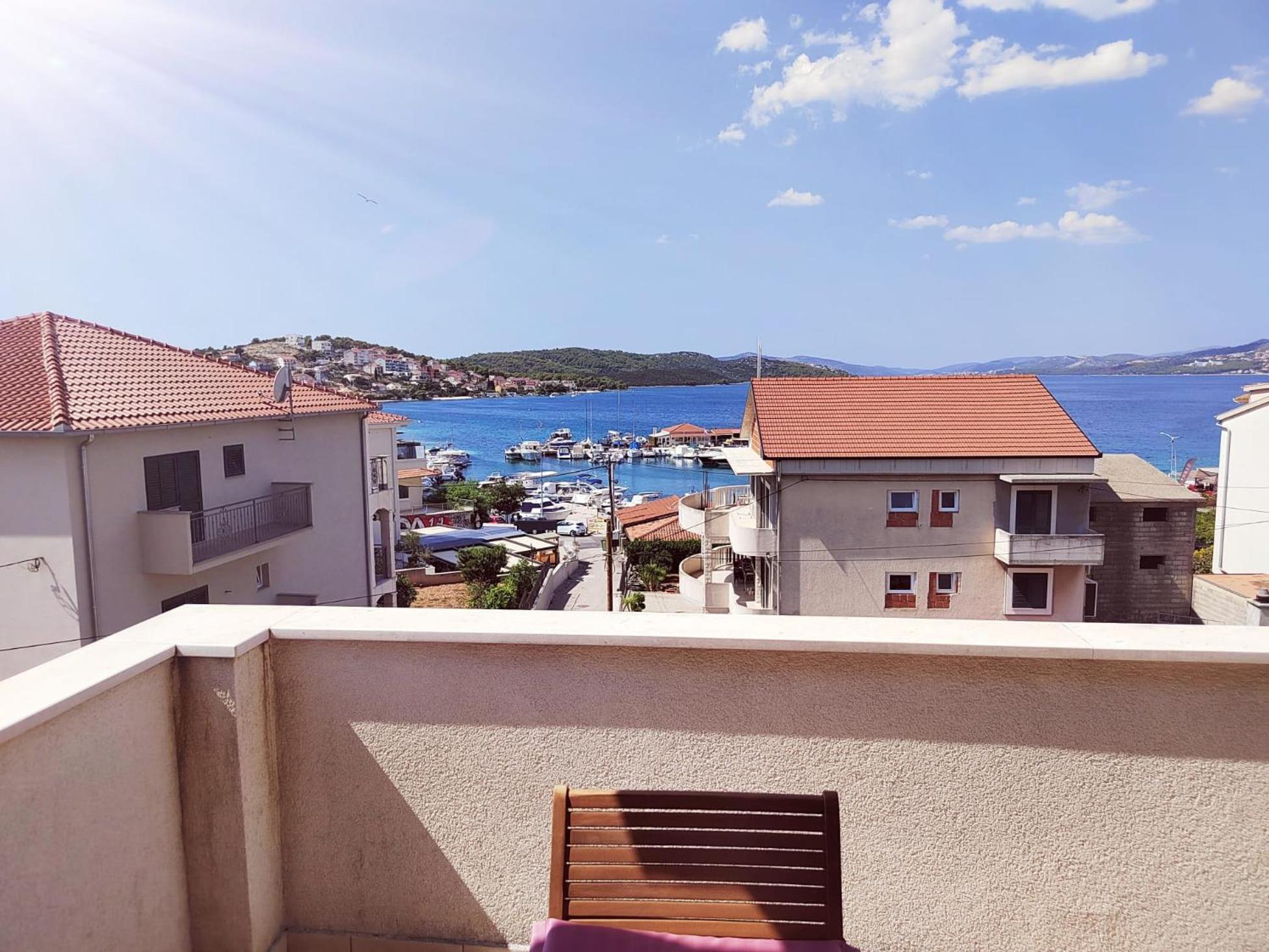 T&T Sea View Apartments Trogir Exterior foto