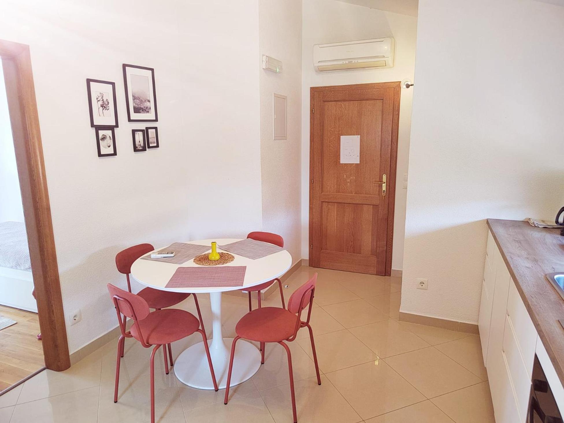 T&T Sea View Apartments Trogir Exterior foto