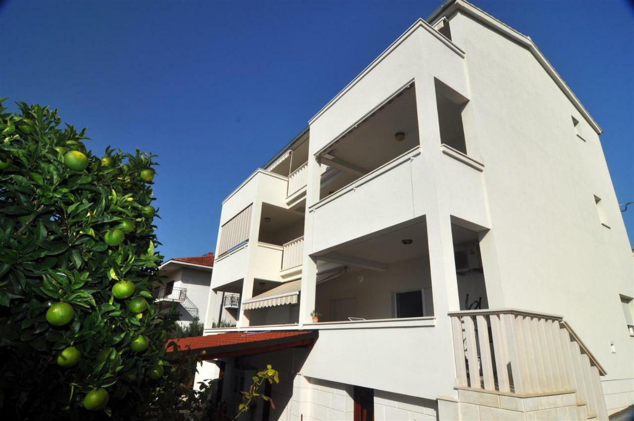 T&T Sea View Apartments Trogir Exterior foto