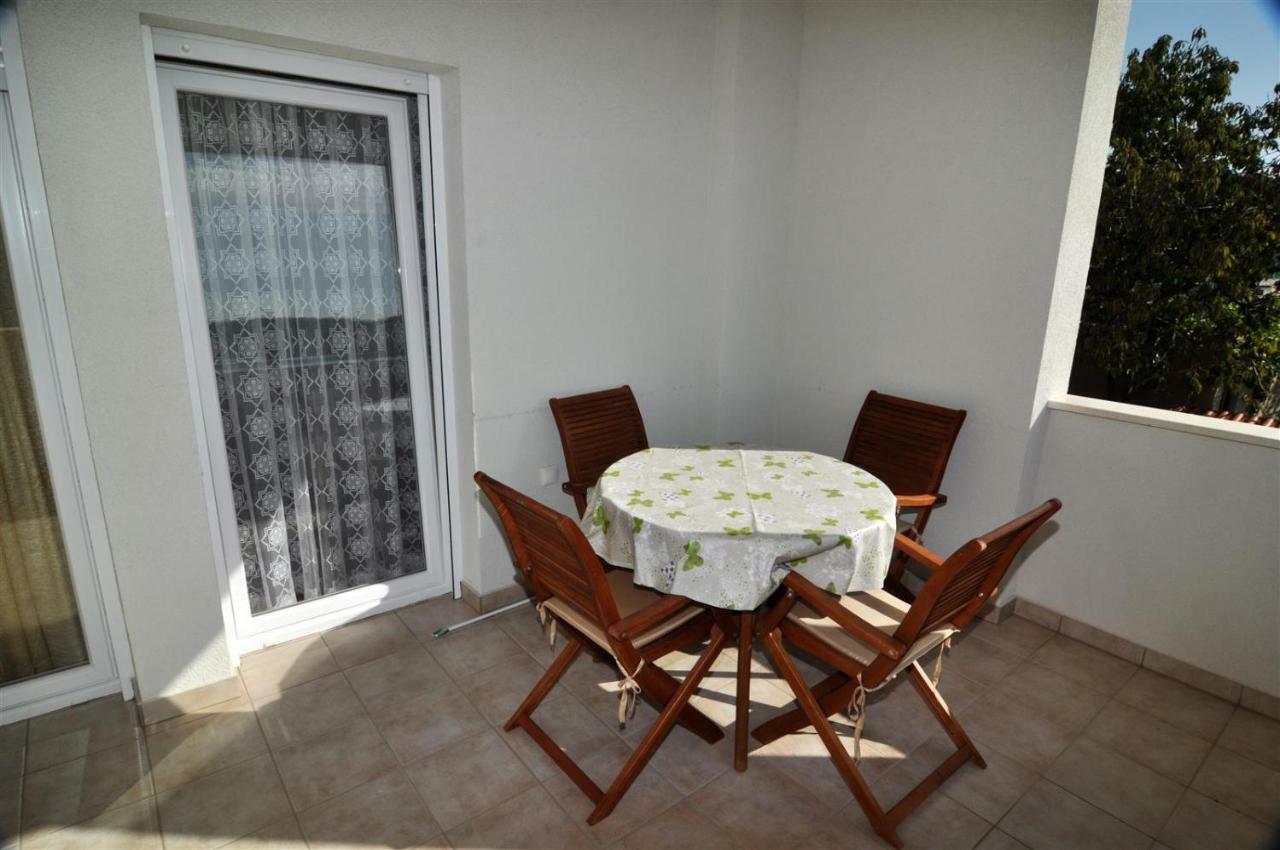 T&T Sea View Apartments Trogir Exterior foto