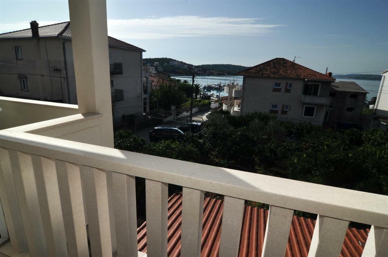 T&T Sea View Apartments Trogir Exterior foto